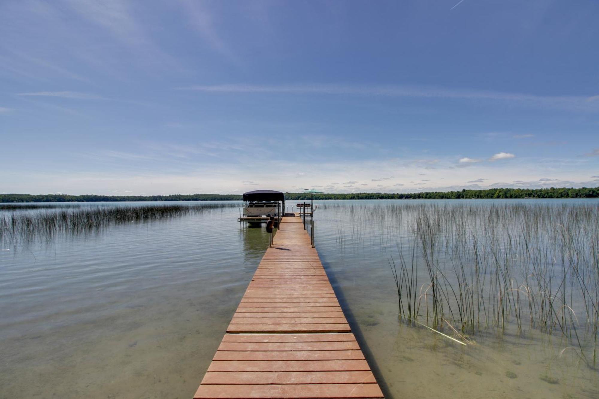 Lakefront Deer River Apt With Dock, Fire Pit And Patio Exterior photo