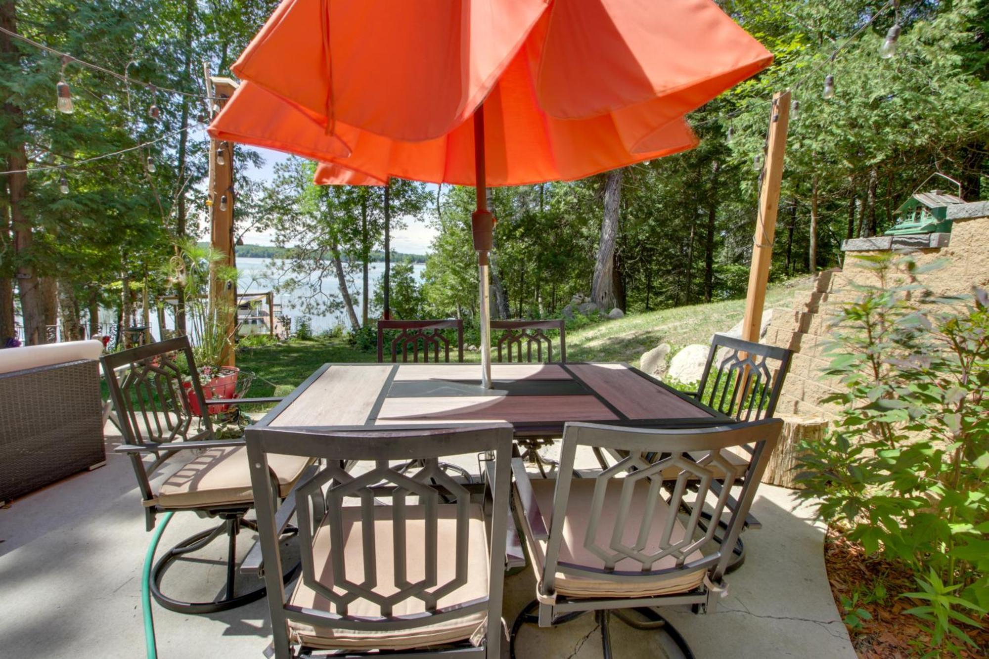 Lakefront Deer River Apt With Dock, Fire Pit And Patio Exterior photo